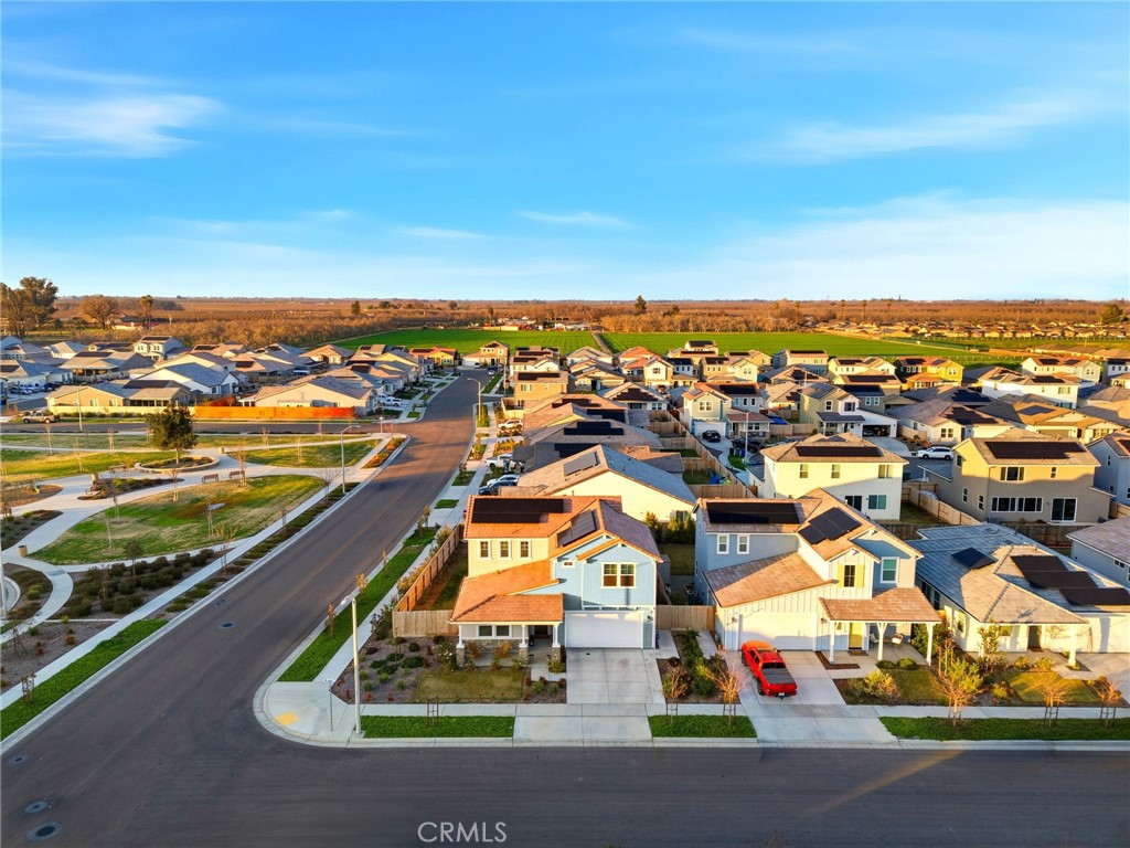 2566 Muscat, Hanford, CA 93230