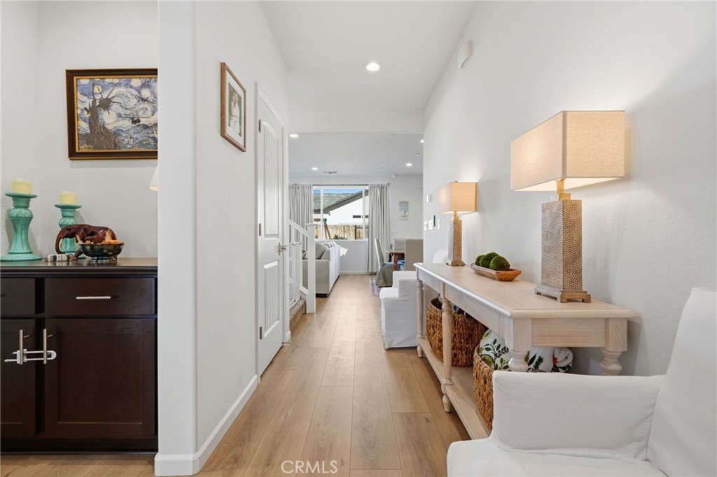 2566 Muscat, Hanford, CA 93230