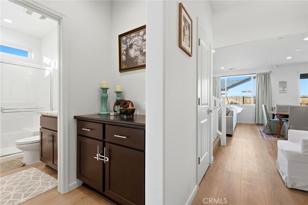 2566 Muscat, Hanford, CA 93230