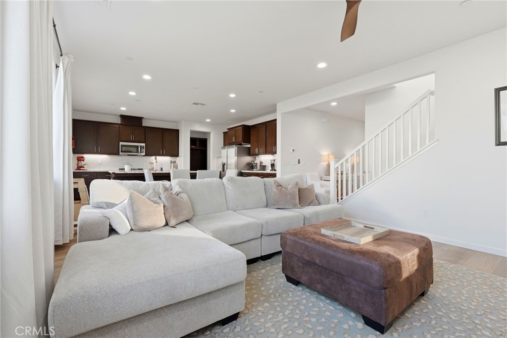 2566 Muscat, Hanford, CA 93230