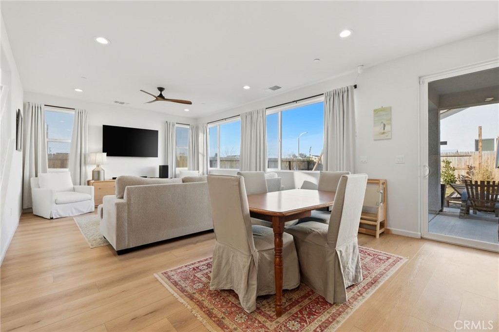 2566 Muscat, Hanford, CA 93230