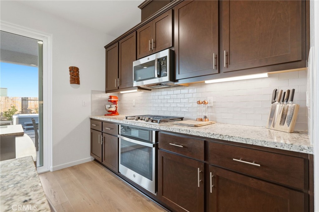 2566 Muscat, Hanford, CA 93230