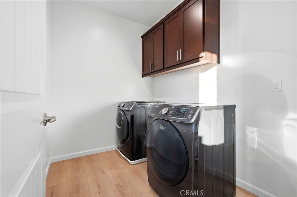 2566 Muscat, Hanford, CA 93230