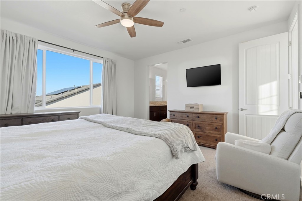 2566 Muscat, Hanford, CA 93230