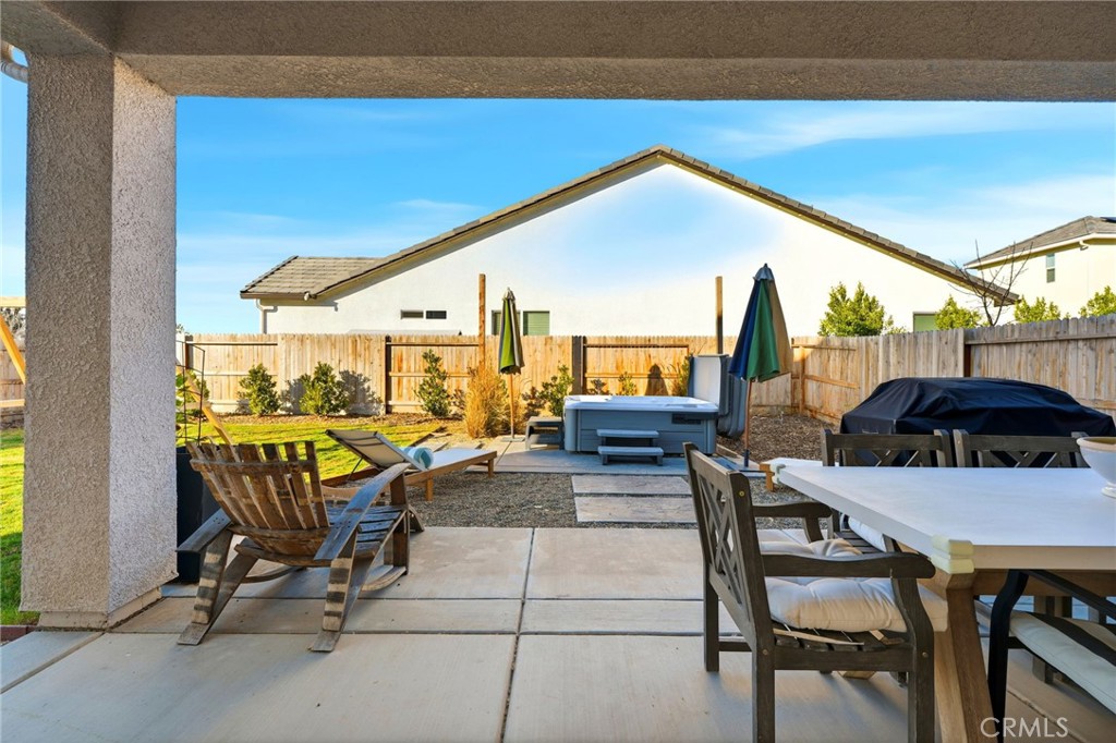 2566 Muscat, Hanford, CA 93230