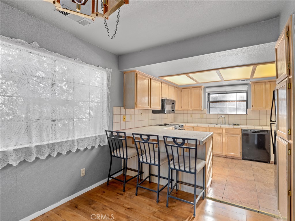 40557 Saddleback Rd, Bass Lake, CA 93604