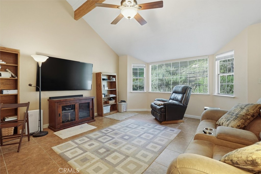 39309 Forest Park Ln, Oakhurst, CA 93644