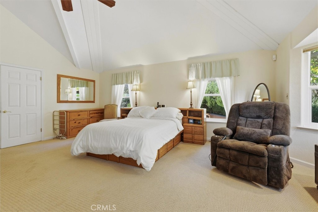 39309 Forest Park Ln, Oakhurst, CA 93644