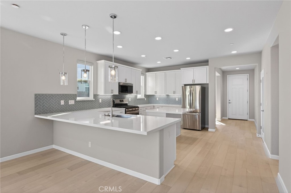 2431 Creekview, Merced, CA 95340