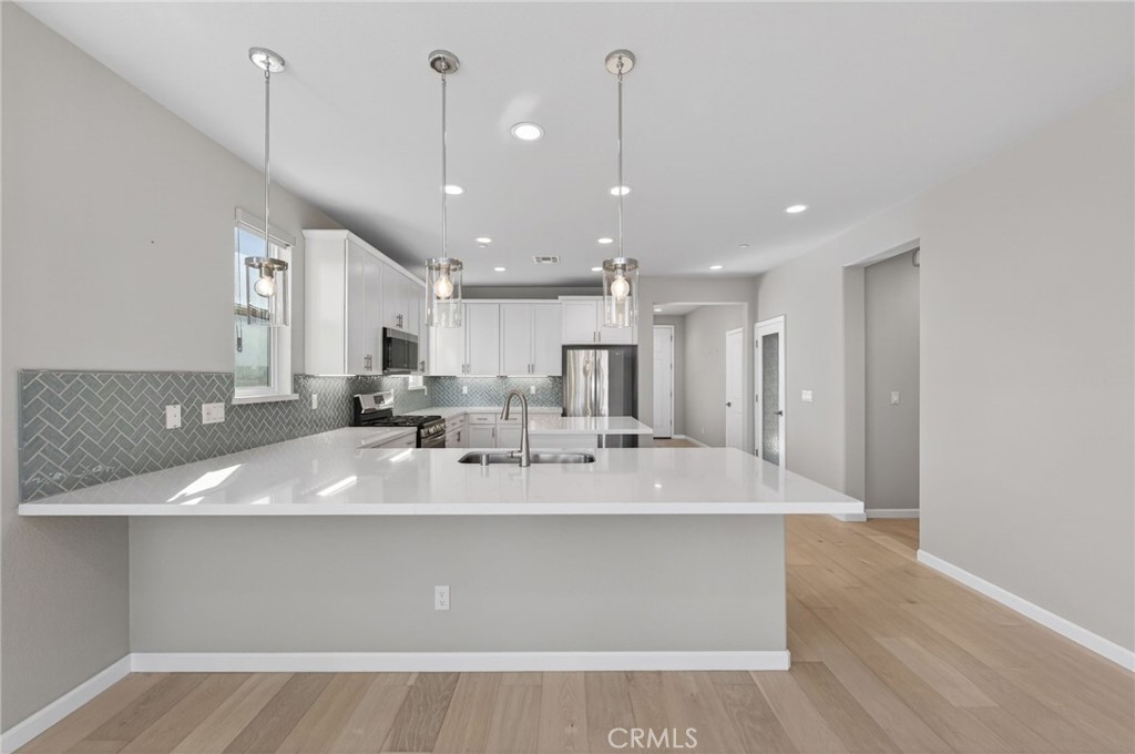 2431 Creekview, Merced, CA 95340