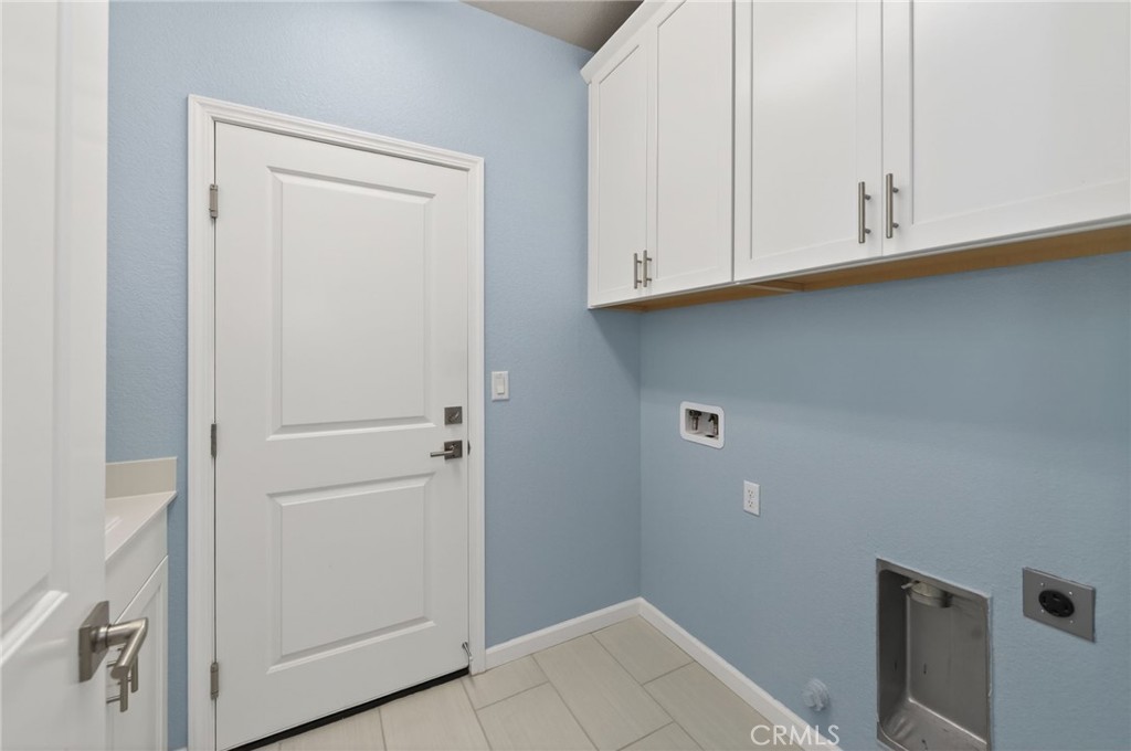 2431 Creekview, Merced, CA 95340