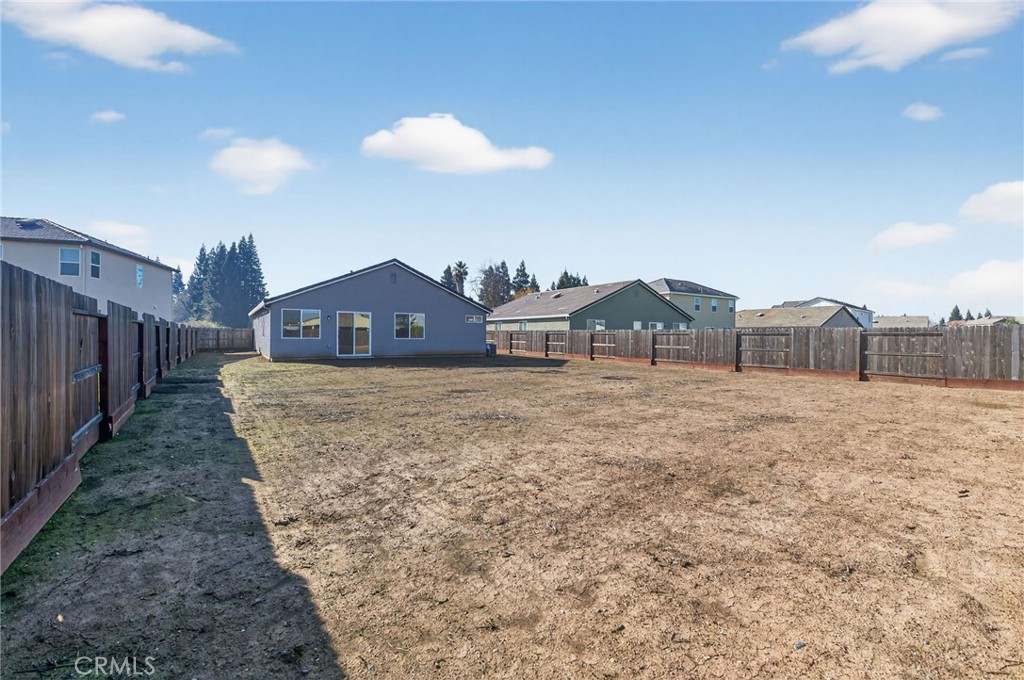2431 Creekview, Merced, CA 95340