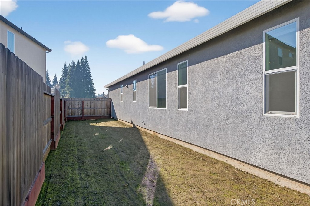 2431 Creekview, Merced, CA 95340