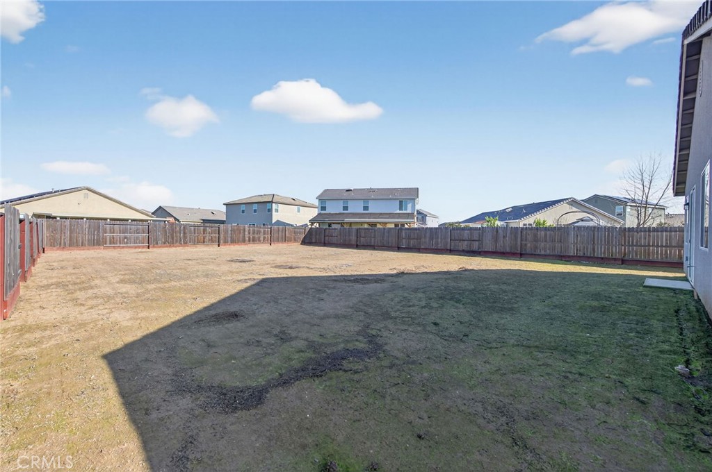 2431 Creekview, Merced, CA 95340