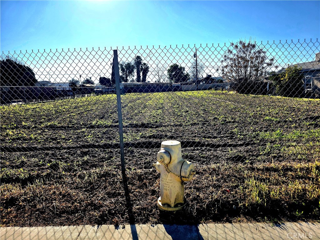 2331 W Front St, Selma, CA 93662