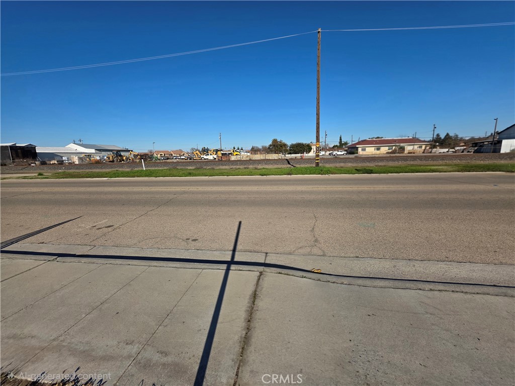 2331 W Front St, Selma, CA 93662
