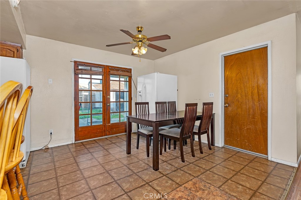 2160 3rd St, Sanger, CA 93657