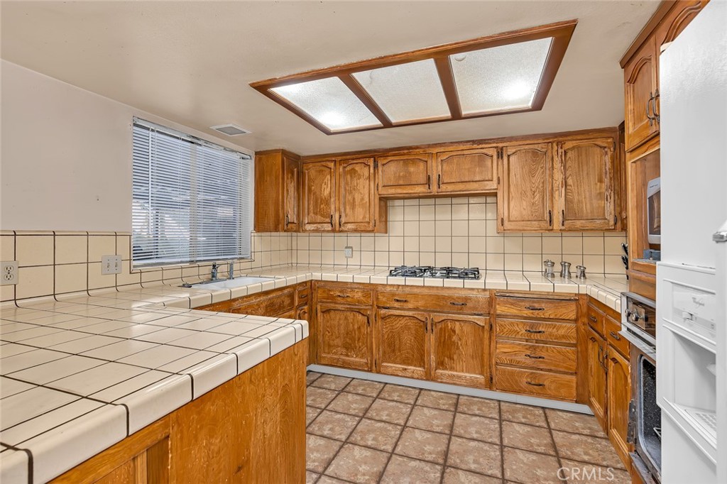 2160 3rd St, Sanger, CA 93657