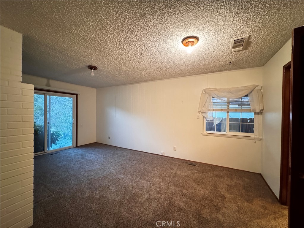 3146 W Harvard, Visalia, CA 93277
