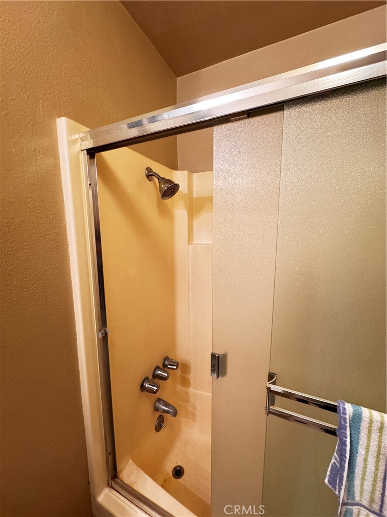 3146 W Harvard, Visalia, CA 93277