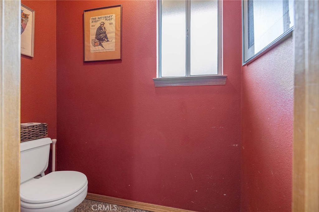 594 Diana Ct, Hanford, CA 93230