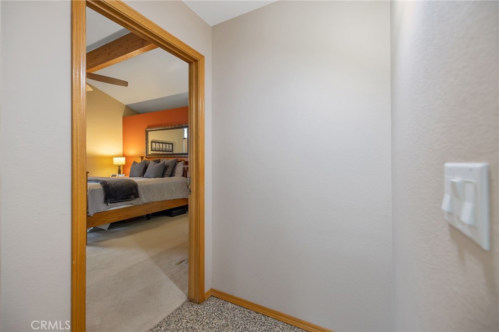 594 Diana Ct, Hanford, CA 93230