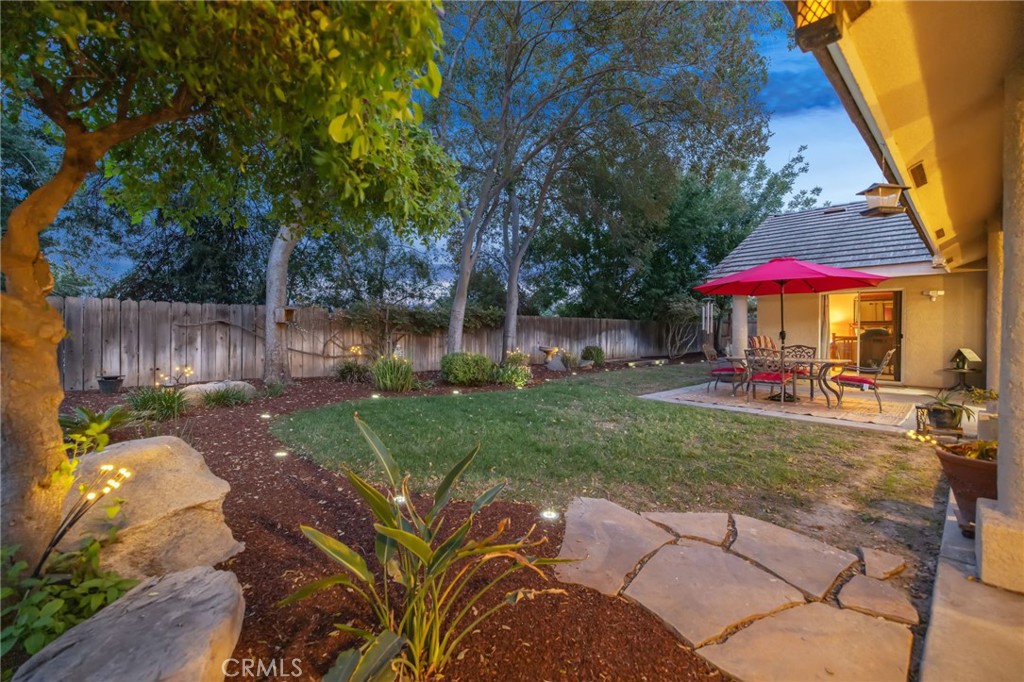 594 Diana Ct, Hanford, CA 93230