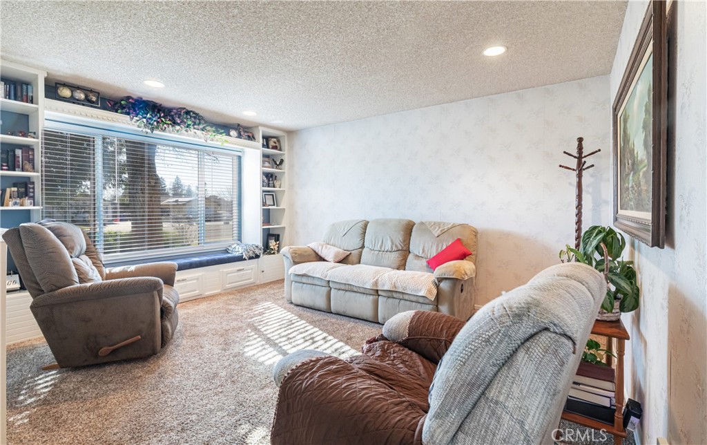 1707 Gettysburg, Clovis, CA 93611