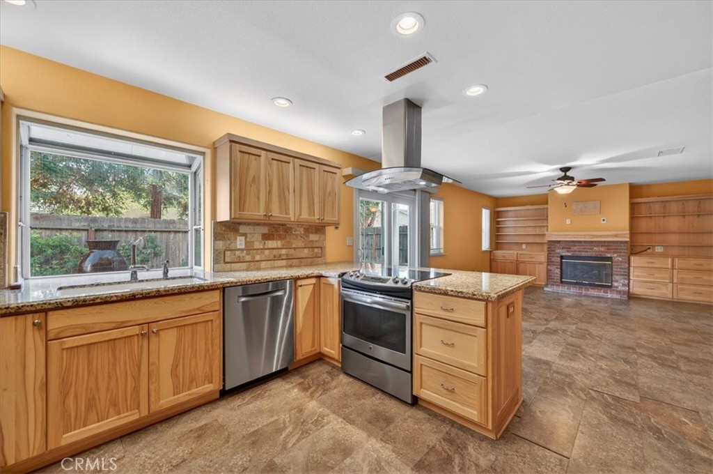 1881 E Frederick, Fresno, CA 93720