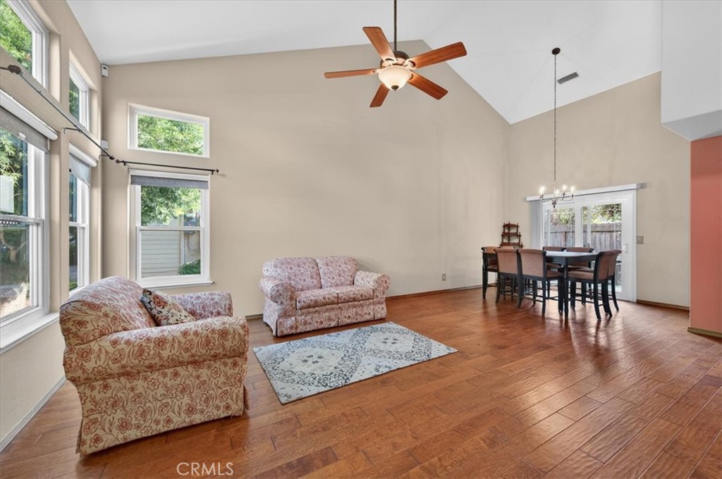 1881 E Frederick, Fresno, CA 93720