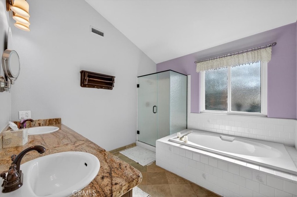 1881 E Frederick, Fresno, CA 93720