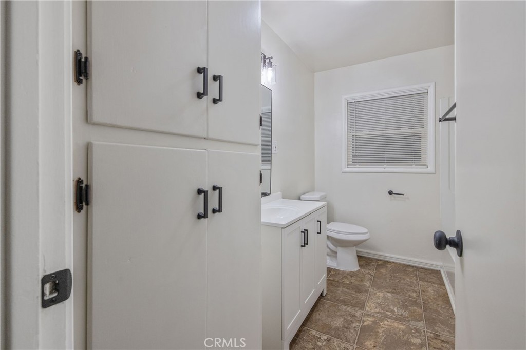 980 E Apricot, Tulare, CA 93274