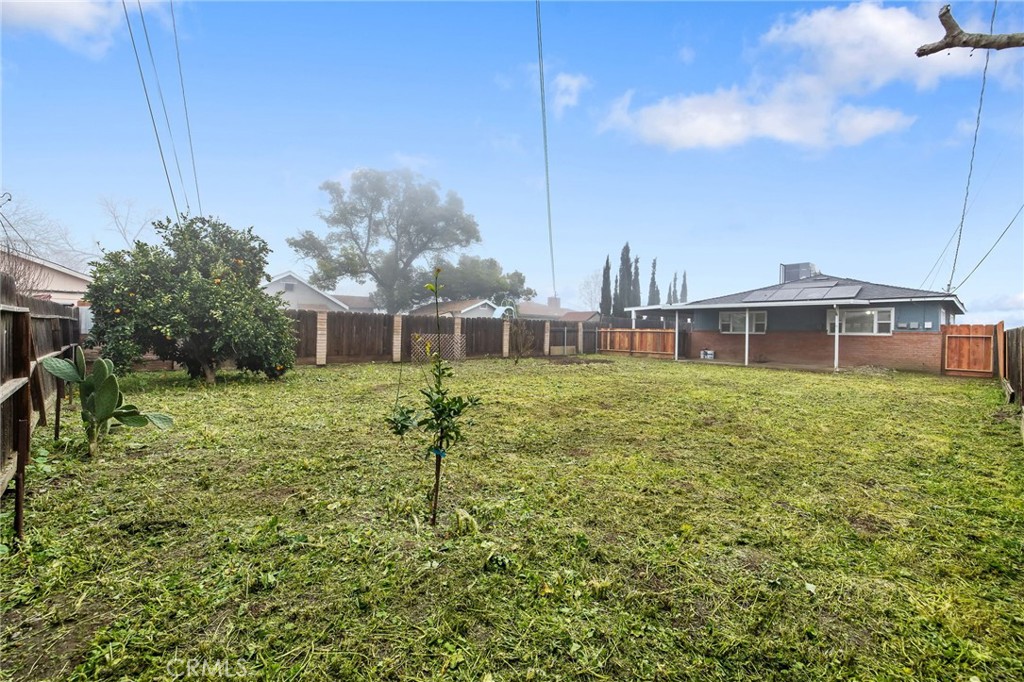 980 E Apricot, Tulare, CA 93274