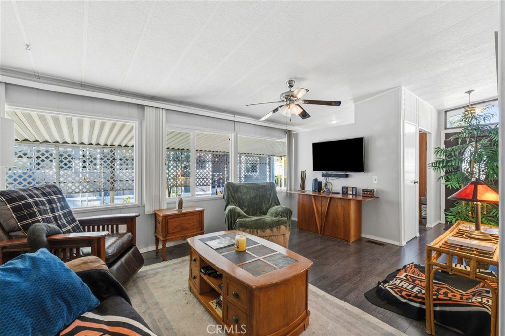 55 Via San Carlos, Paso Robles, CA 93446