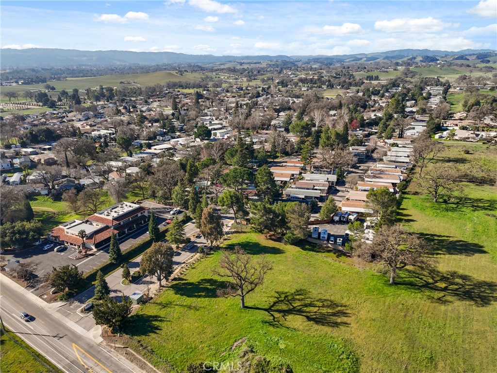 55 Via San Carlos, Paso Robles, CA 93446