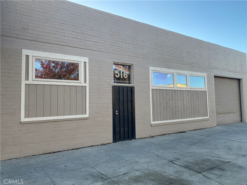 516 N Gateway Dr, Madera, CA 93637