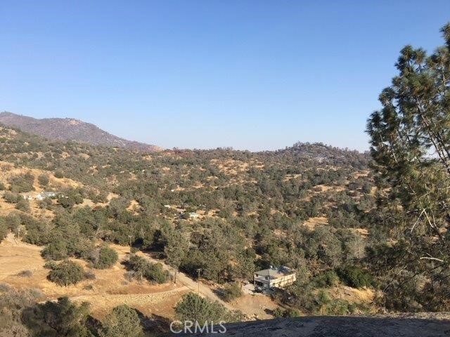 37 Lynx Ln, Prather, CA 93651