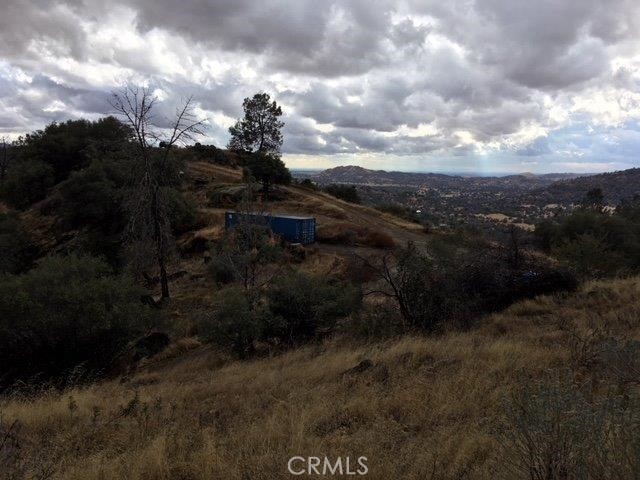 37 Lynx Ln, Prather, CA 93651