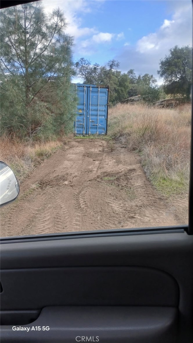 37 Lynx Ln, Prather, CA 93651