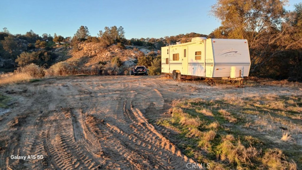 37 Lynx Ln, Prather, CA 93651