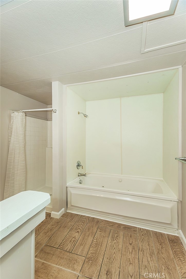 371 Bethel Ave, Sanger, CA 93657