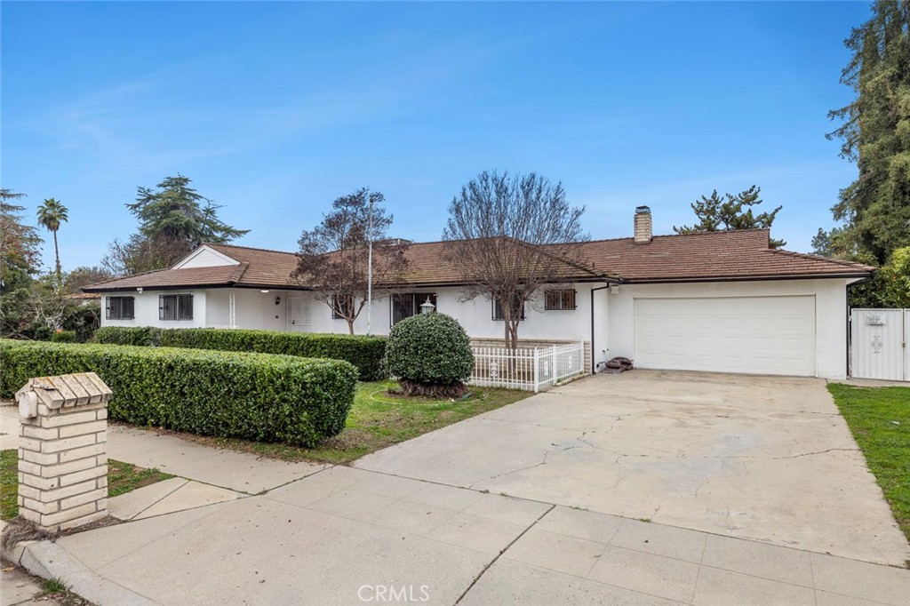 5167 E Balch Ave, Fresno, CA 93727