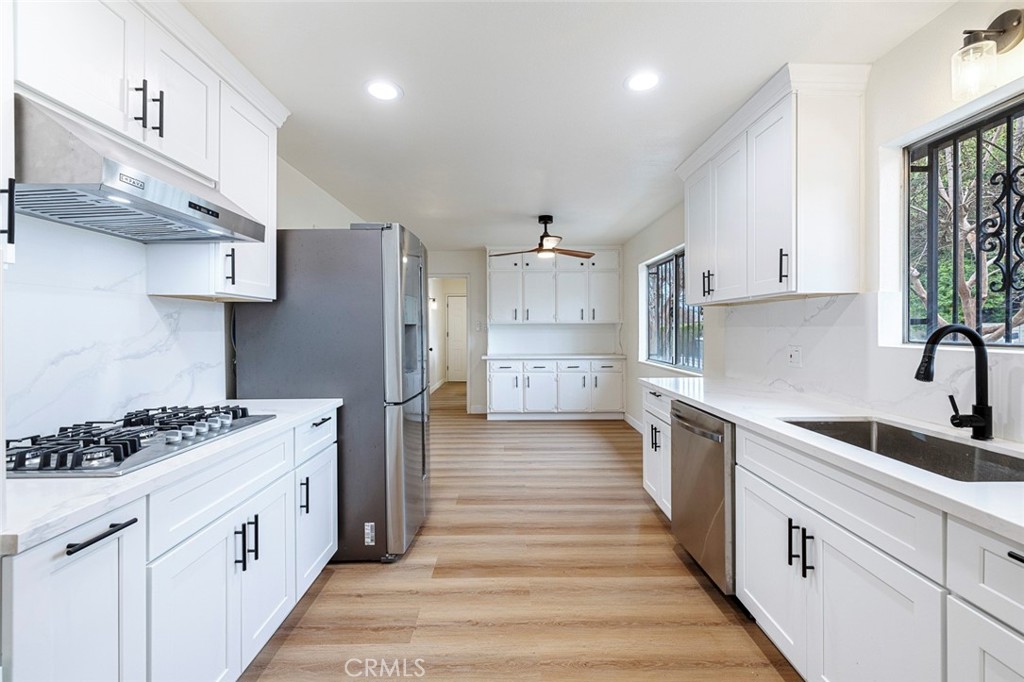 5167 E Balch Ave, Fresno, CA 93727