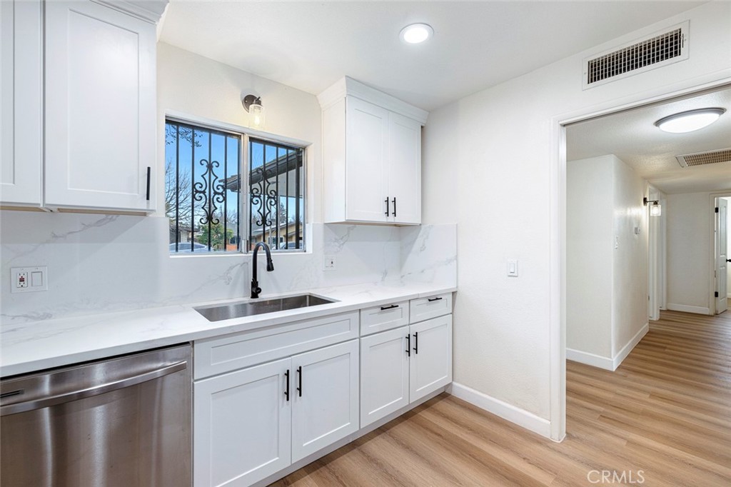 5167 E Balch Ave, Fresno, CA 93727