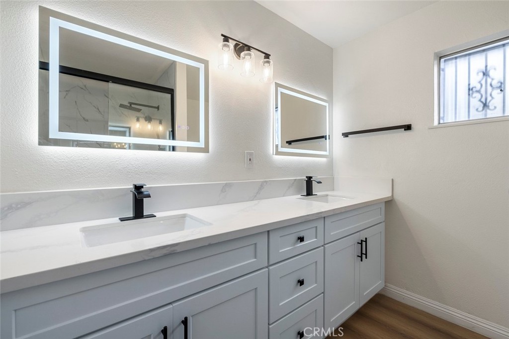 5167 E Balch Ave, Fresno, CA 93727