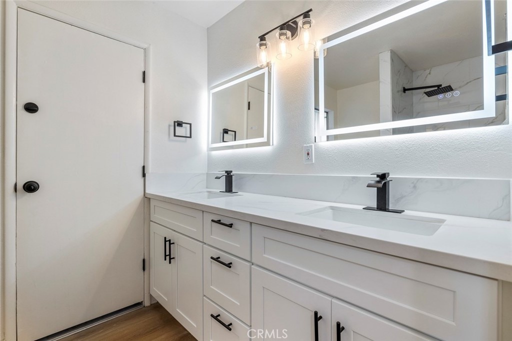 5167 E Balch Ave, Fresno, CA 93727