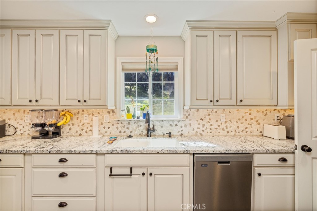 42918 HWY 49, Ahwahnee, CA 93601