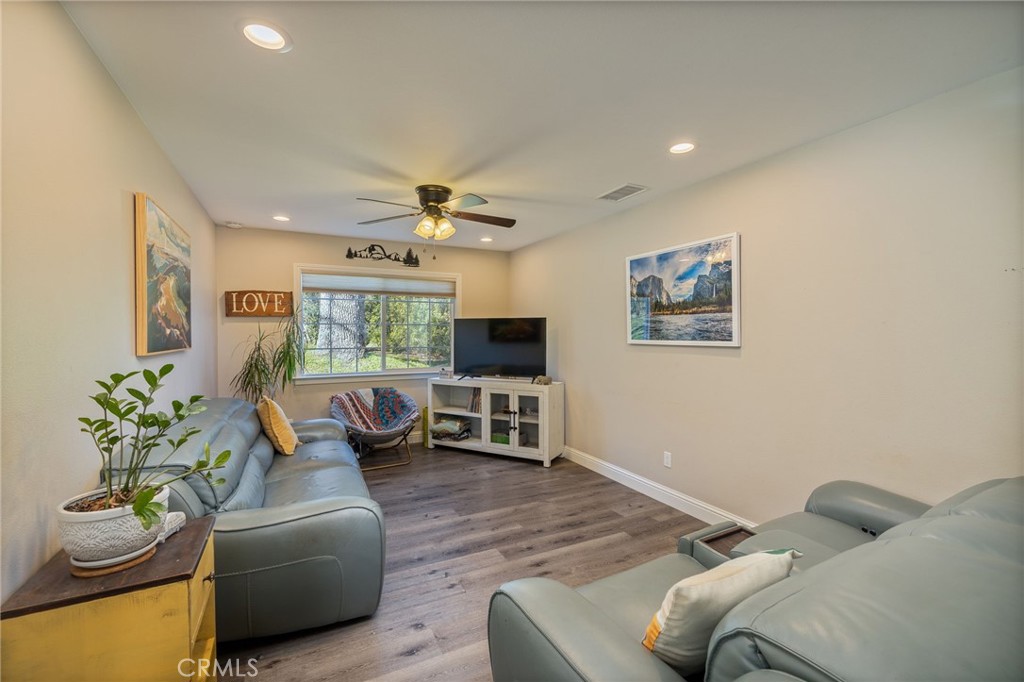 42918 HWY 49, Ahwahnee, CA 93601