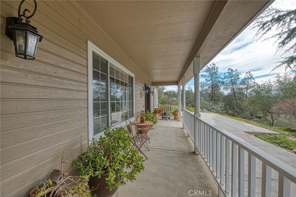 41961 Long Hollow Dr, Coarsegold, CA 93614