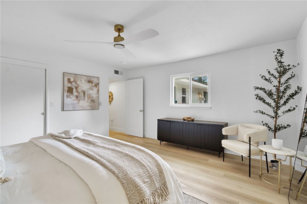 5565 N Winchester Ave, Fresno, CA 93704